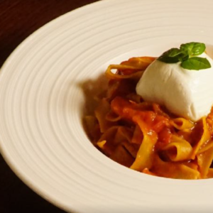 FETTUCCINE CON POMODORO FRESCO